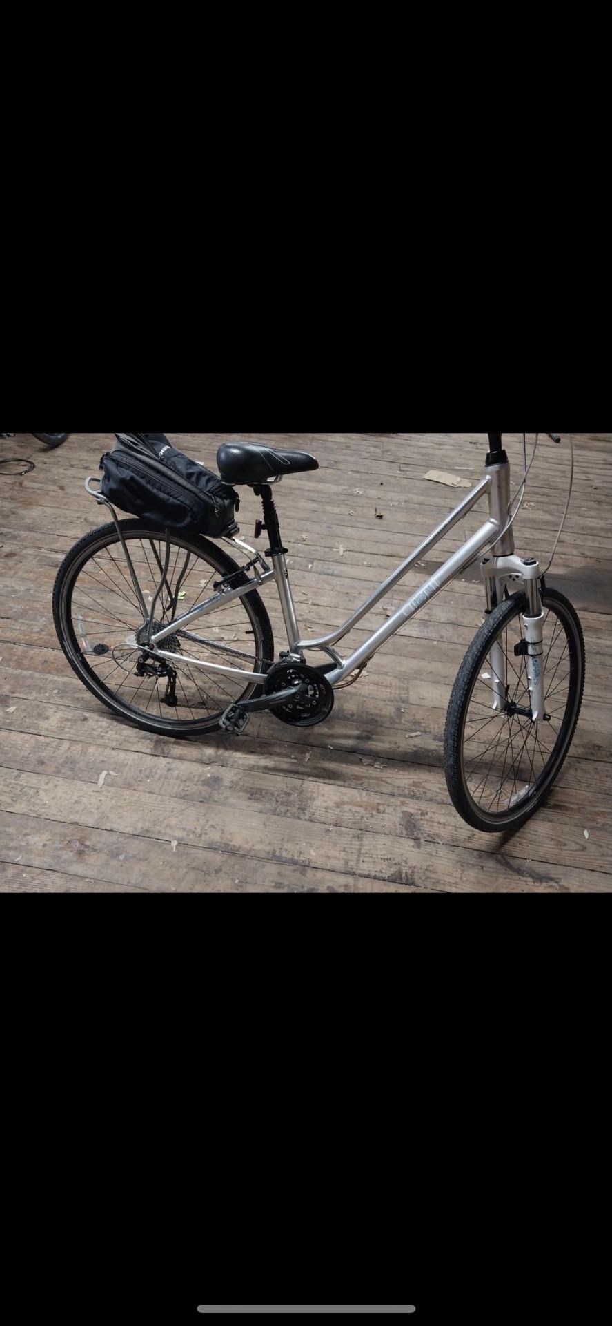 Giant Hybrid Bike