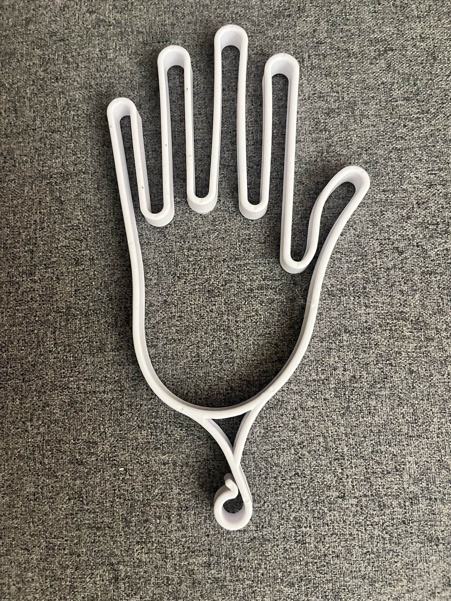 Golf Gloves Stretcher Plastic Support Rack Hanger Holder Dryer Keeper White 2pcs