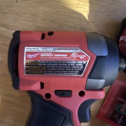 Bundle Hammer Drill, Driver And Impact Drill