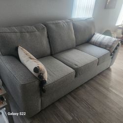 Seven foot kevin charles couch