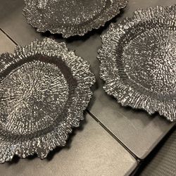 Acrylic Plastic Plates The 13” Black