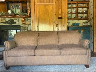 Craftmaster Sofa – Made in USA