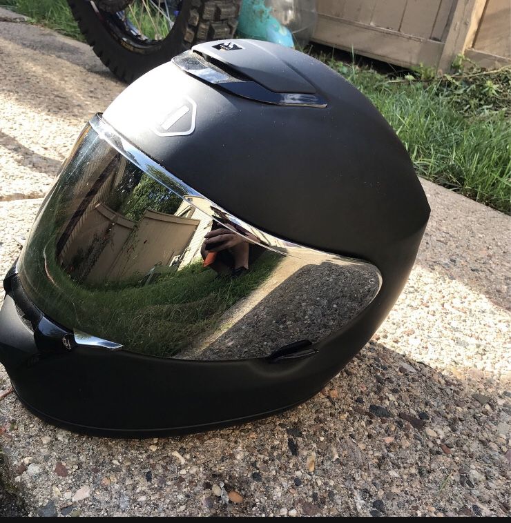 Shoei Qwest Motorcycle Helmet Medium