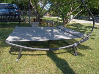 Very Nice Outside Patio / Backyard DayBed!