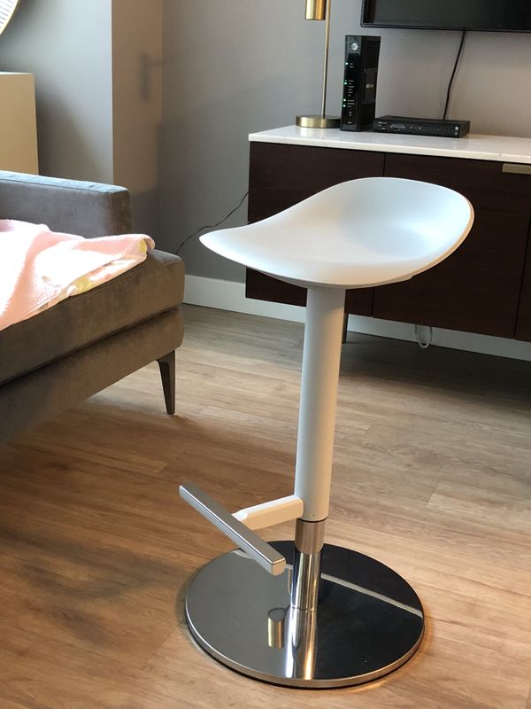 Janinge Bar Stool Ikea Janinge Bar Stool Grey Assembled For In Chicago Il Offerup