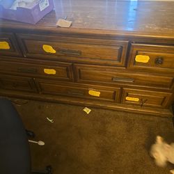 Dresser free