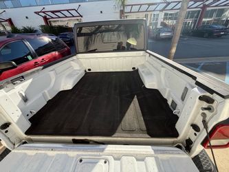 SMARTLINER Custom Fit Truck Bed Floor Mat Liner for Jeep Gladiator