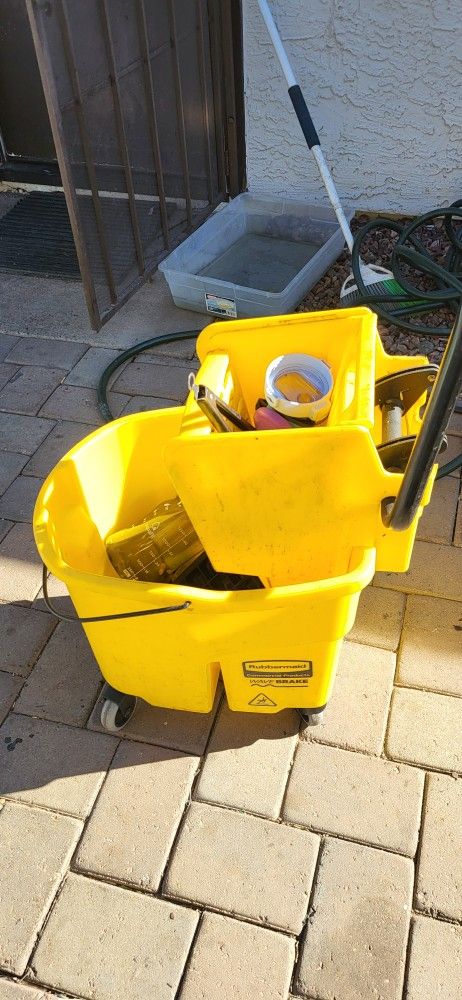 Mop Bucket 