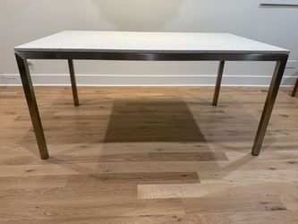 Parson’s table: marble white quartz