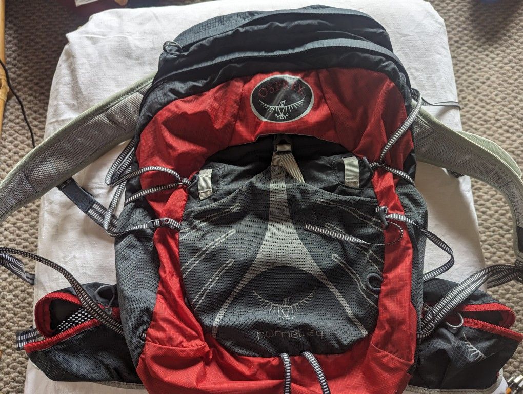 Osprey Hornet 24L Backpack Day Bag Pack Hiking Camping Trail Running REI Gregory Deuter Ultralight Travel Stratos Manta Tempest Exos Folding Frame