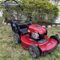 VORTEX TECHNOLOGY TORO SMART STOW LAWN MOWER SELF PROPEL, GRASS BAG, FRESH OIL CHANGE, NEW GAS, SHARPENED BLADE, NEW AIR FILTER WORKS AS SUPPOSED TO G