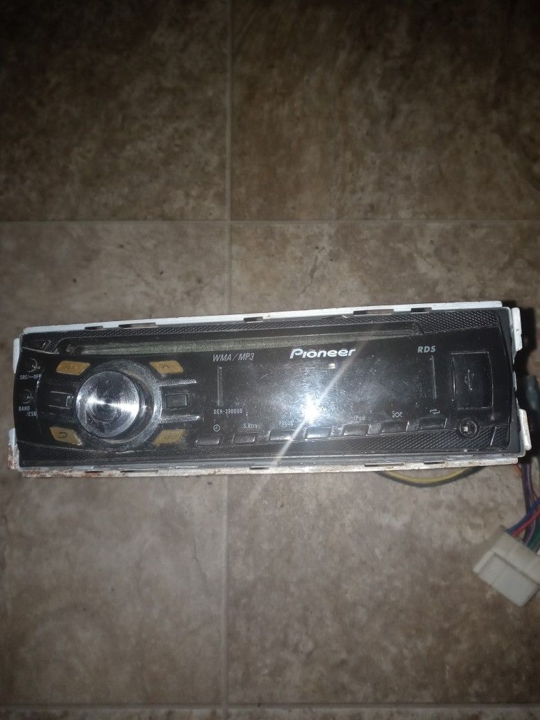 Pioneer Car Audio Radio, Auxiliary, Bluetooth, CDplayer