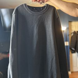 Sweatshirt size L $2