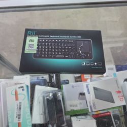 Rii - Dual  Mode Multimedia Keyboard Touchpad Combo K06
