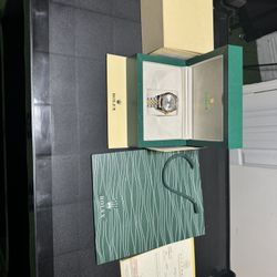 Rolex Datejust 41 – Silver Dial / Two-Tone Jubilee