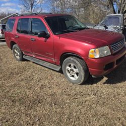 2004 Ford Explorer