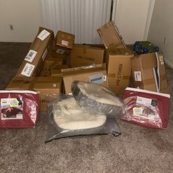     Pet product lot 