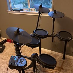 Electric Drum Kit - Alesis 