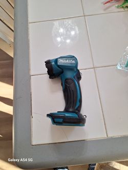 Maquita flashlight