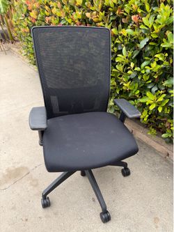 Adjustable office chair