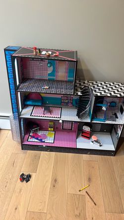 LOL doll house