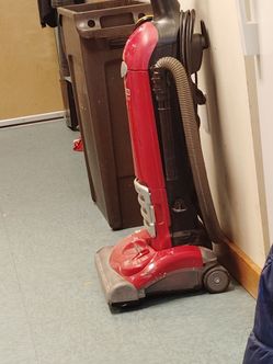 Eureka The Boss Smart Vacuum