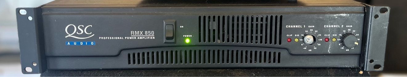 QSC RMX850 Amplifier