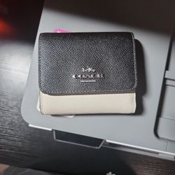 Coach Tri Fold Wallet