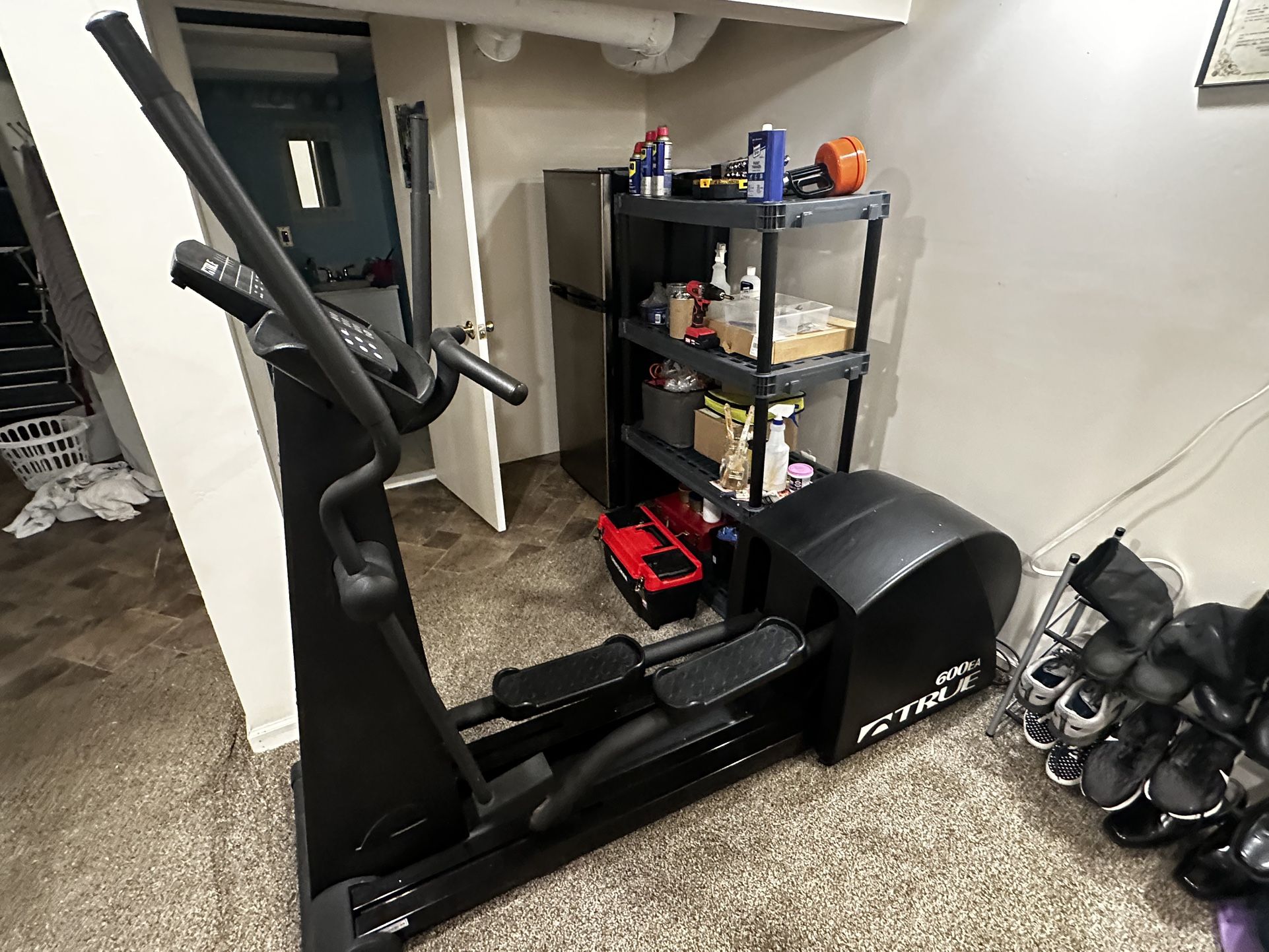 True 600EA elliptical Machine for Sale in Wolcott CT OfferUp