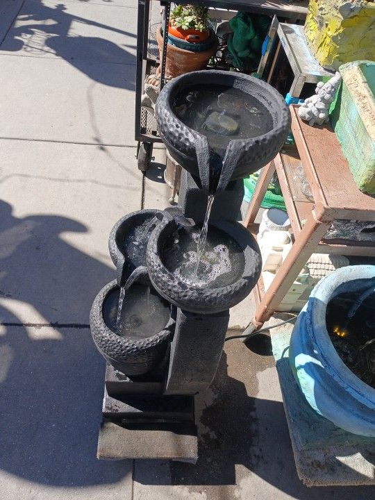 4 Tier Fiberglass Fountain ⛲️ 👌 😍 😋 🙌 😳 