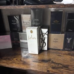 Colognes And Perfumes 