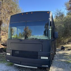 2000 Fleetwood Storm Motorhome