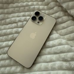 Unlocked iPhone 14 Pro Max – 128GB Gold – Excellent Condition – $800 OBO