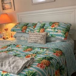 Sale - Queen Size Bedroom Set