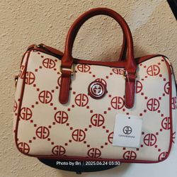 NWT
 Giani Bernini Leather Purse – $75 OBO 