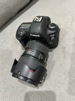 Canon 5D Mark iv (24-105 f4 lens)