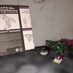 Transformers Headmasters Retro Skullcrusher