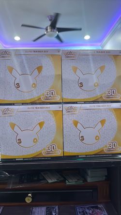 Pokémon 30th Celebration Elite Trainer Box