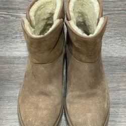 UGG KRISTIN WOMEN ANKLE BOOTS SUEDE CHESTNUT TAN Size  7 US 5.5 UK 38 EU  Woman’s