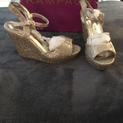 Rampage Gold Glitter Wedges