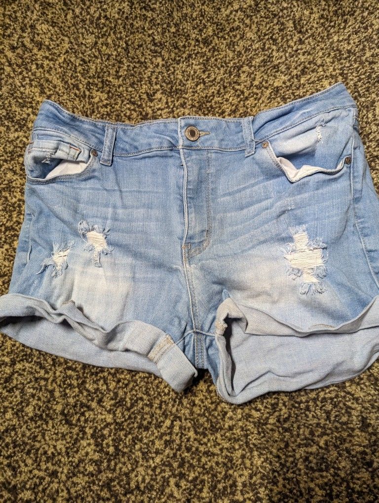 Junior women's wax jeans L white wash jean shorts