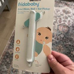 Frida Nose and Ear Picker