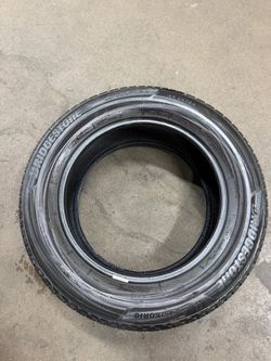 Tire Bridgestone 245/60R18
