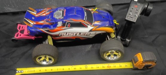 TRAXXAS RUSTLER RC truck $110
