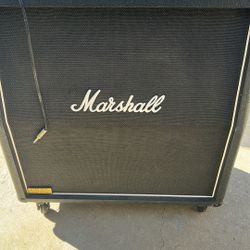 Marshall cabinet speaker in good condition