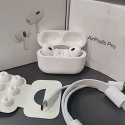 Apple AirPods Pro 2nd Generation With Magsafe Wireless Charging Case (USB-C)_