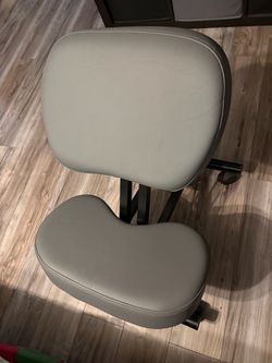 Ergonomic office chair