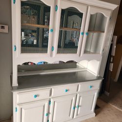 Kitchen Hutch / Storage 