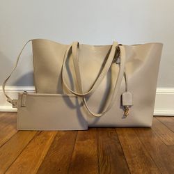 Beautiful Yves Saint Lauren BigBig Leather Tote 
