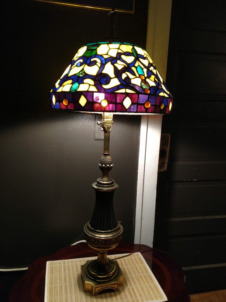 Vintage Stiffel Lamp With Art Glass Shade